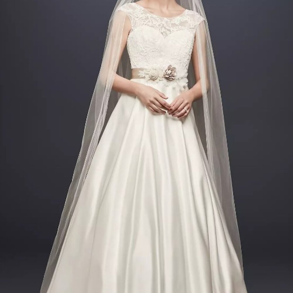 David’s Bridal wedding dress, Sz 4